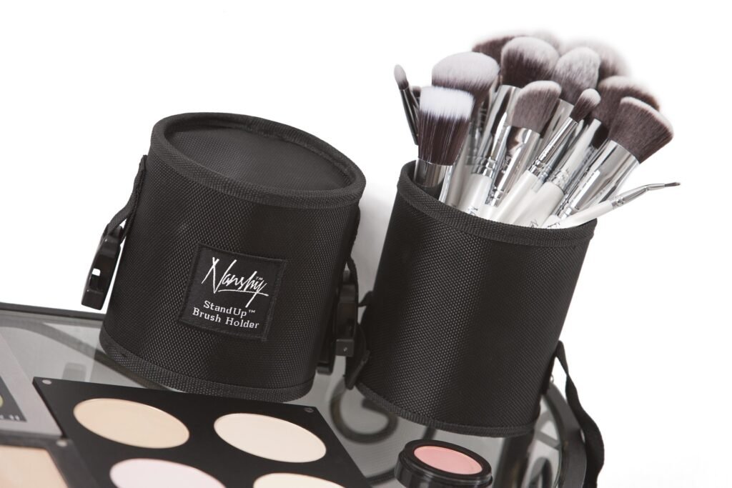 What Are Makeup Tools? Image shows makeup brushes